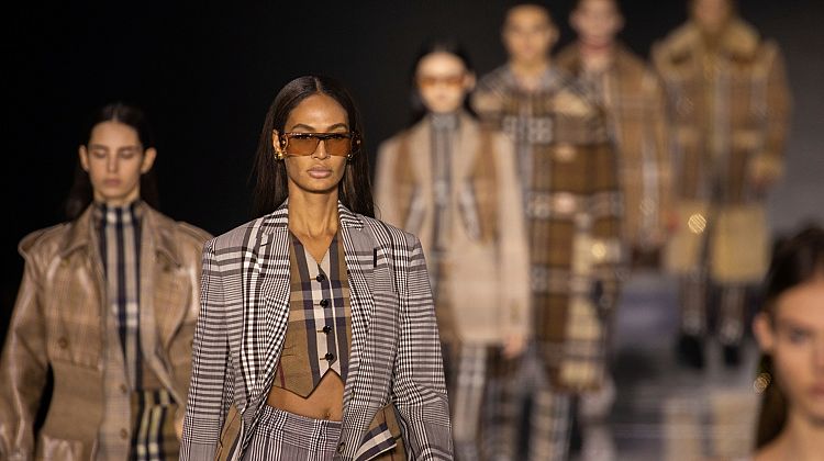 La Semana de la Moda de Londres inaugura su edición especial dedicada a la diseñadora Vivienne Westwood