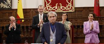 El poeta Rafael Cadenas es galardonado con el premio Cervantes