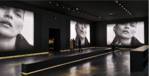 La exposición “Peter Lindbergh: Untold Stories” se extiende hasta el 31 de marzo