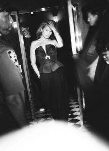 “Into the Night”: La nueva colección cápsula de Zara con el rostro de Kate Moss en su campaña